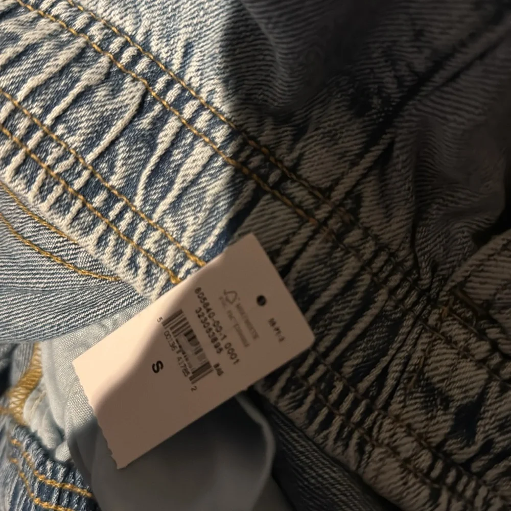 NWT! GAP Light Wash High Rise Pull-On Wide-Leg Jeans - Size Small 🩷 #805640 - Picture 10 of 10